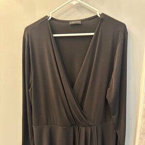 Layne Bryant Black VNeck- top 18/20